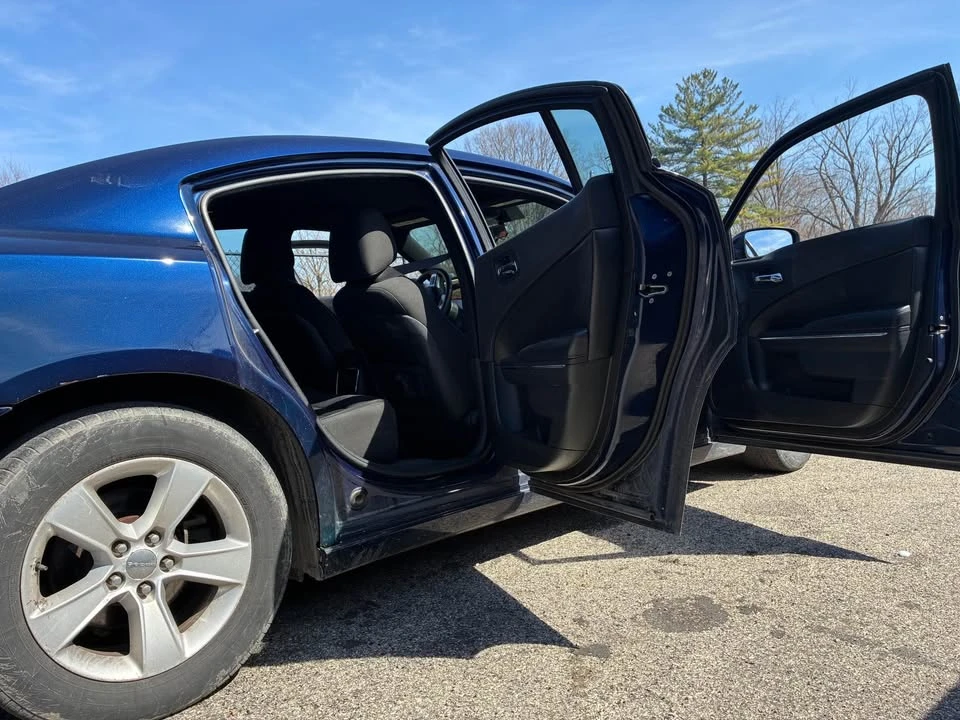2012 Dodge Charger 7th Gen - Image 2 of 5