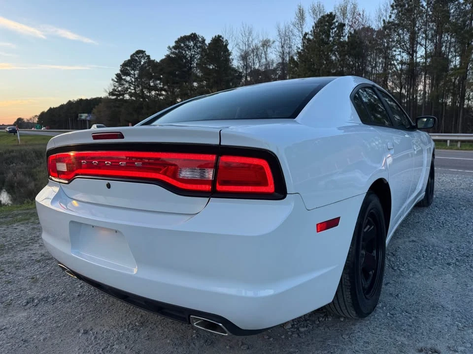 2012 Dodge Charger 7th Gen - Image 6 of 13