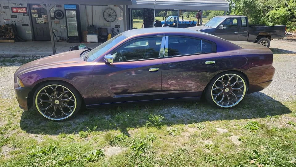 2012 Dodge Charger 7th Gen - Image 2 of 8