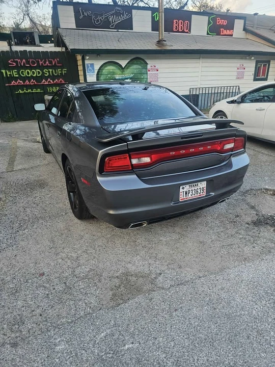 2012 Dodge Charger 7th Gen - Image 2 of 8