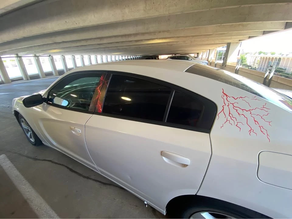 2012 Dodge Charger 7th Gen - Image 3 of 4