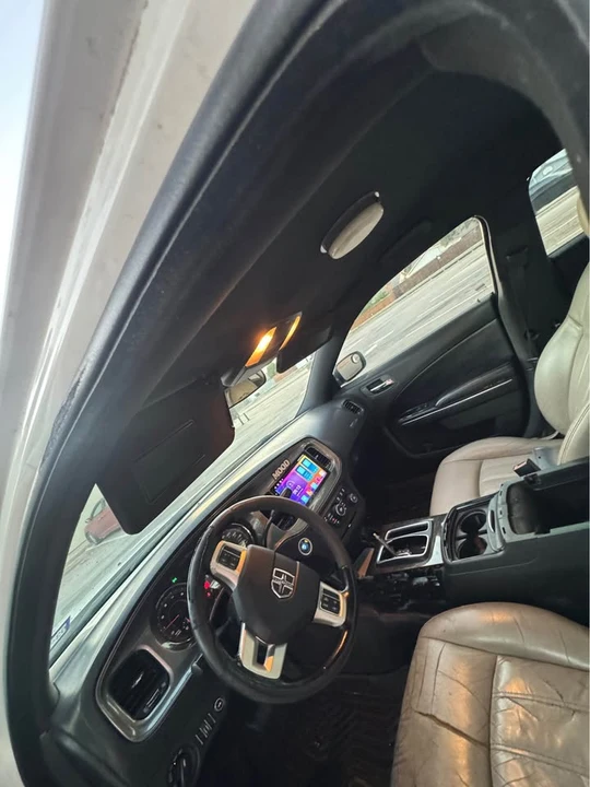 2012 Dodge Charger 7th Gen - Image 7 of 11