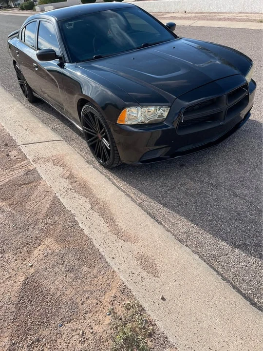 2012 Dodge Charger 7th Gen - Image 3 of 11