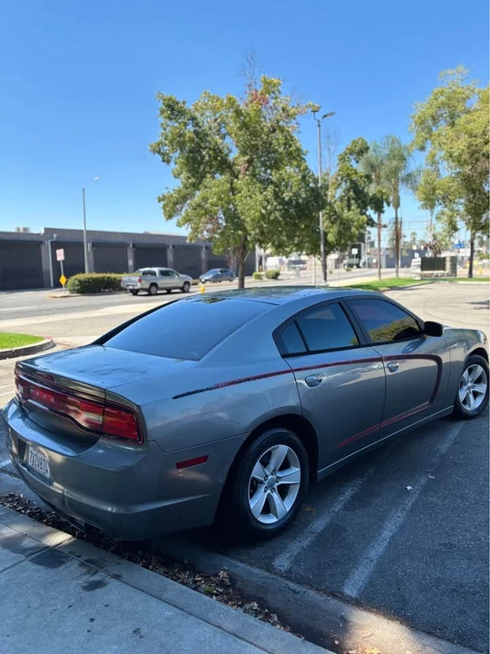 2012 Dodge Charger 7th Gen - Image 2 of 11