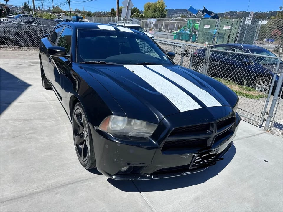 2012 Dodge Charger 7th Gen - Image 2 of 14