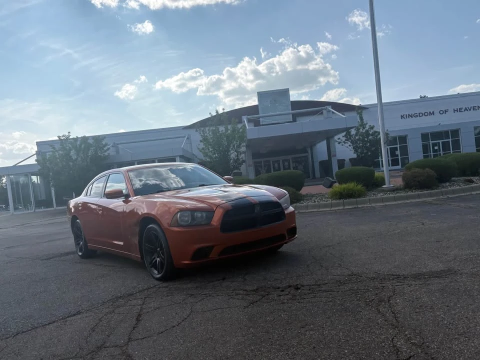 2012 Dodge Charger 7th Gen - Image 3 of 12