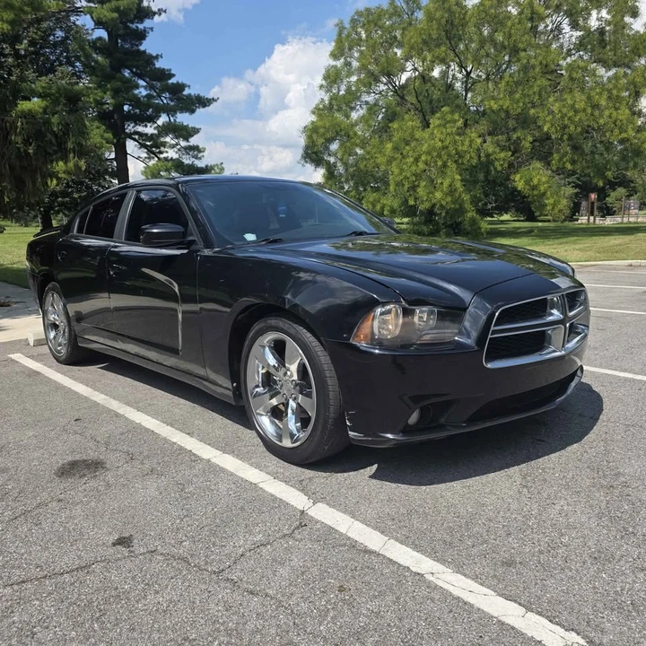 2012 Dodge Charger 7th Gen - Image 4 of 17