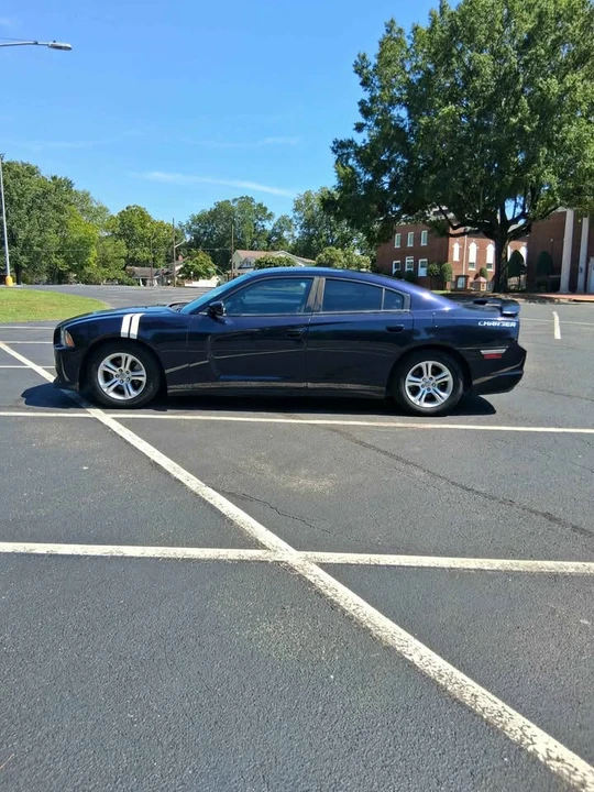 2012 Dodge Charger 7th Gen - Image 5 of 15
