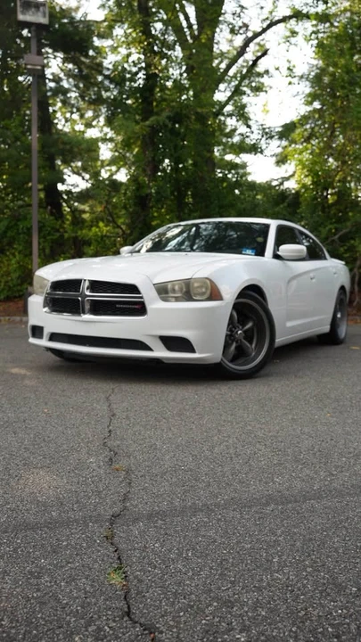 2012 Dodge Charger 7th Gen - Image 3 of 18