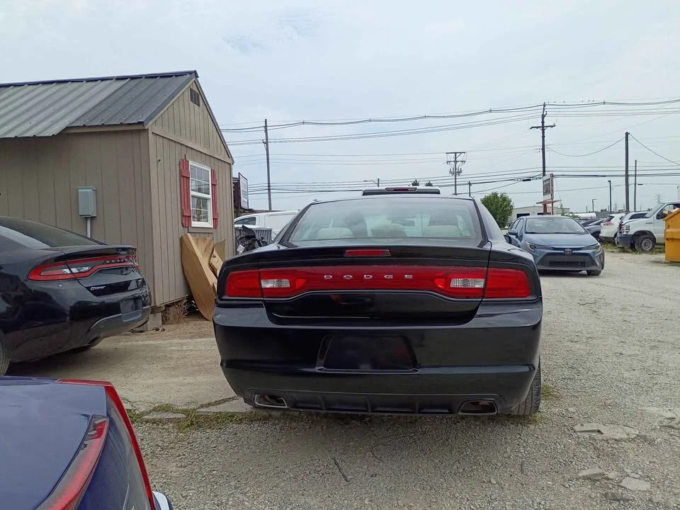 2012 Dodge Charger 7th Gen - Image 2 of 8