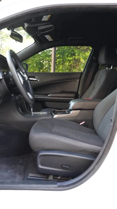2012 Dodge Charger 7th Gen - Image 9 of 18