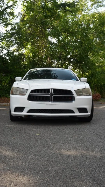 2012 Dodge Charger 7th Gen - Image 2 of 18
