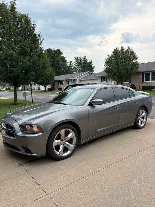 2012 Dodge Charger 7th Gen - Image 2 of 10