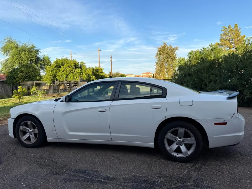 2012 Dodge Charger 7th Gen - Image 7 of 11