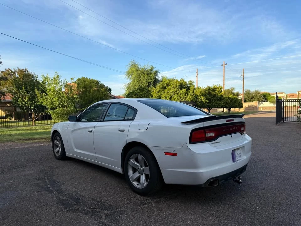 2012 Dodge Charger 7th Gen - Image 6 of 11