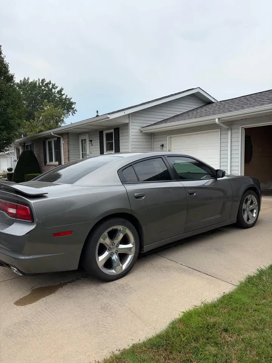 2012 Dodge Charger 7th Gen - Image 3 of 10