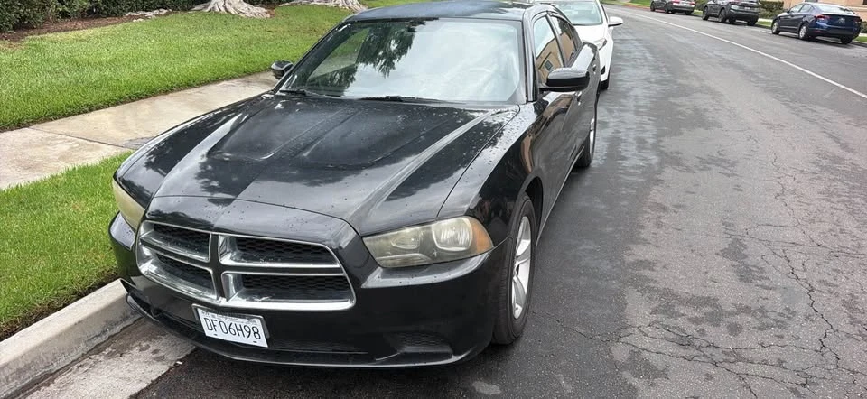 2012 Dodge Charger 7th Gen - Image 2 of 4