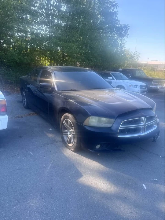 2012 Dodge Charger 7th Gen - Image 2 of 5