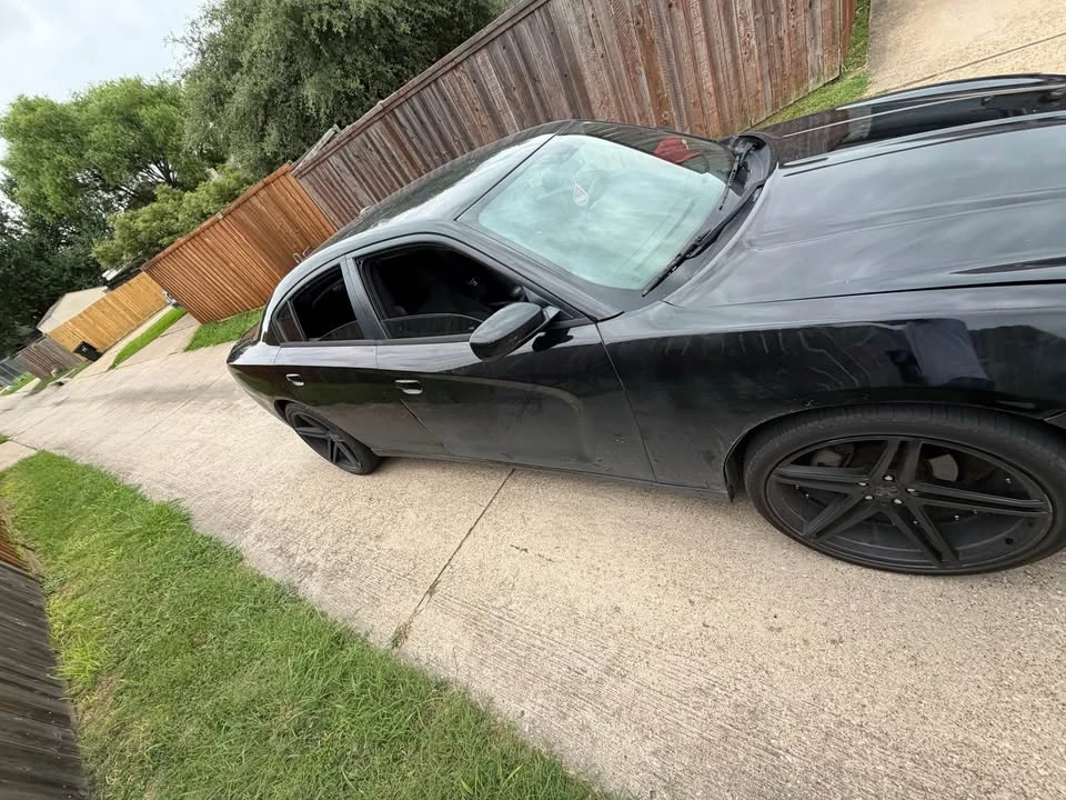 2012 Dodge Charger 7th Gen - Image 2 of 5