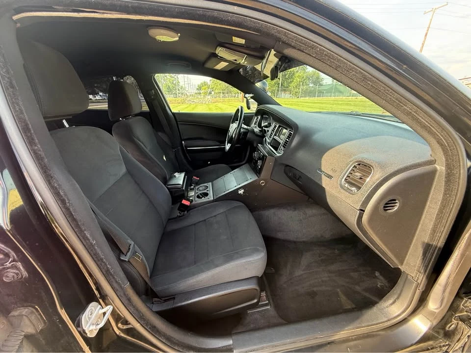 2012 Dodge Charger 7th Gen - Image 9 of 13