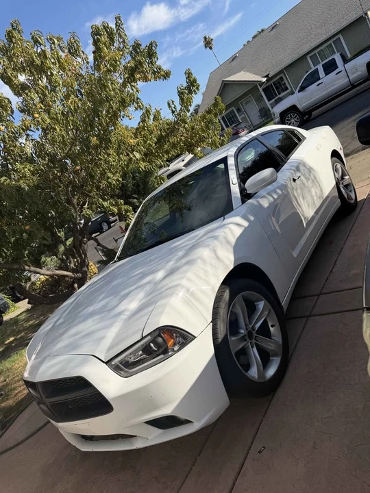 2012 Dodge Charger 7th Gen - Image 4 of 7