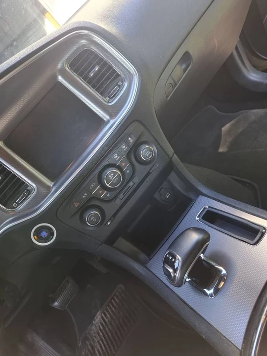2012 Dodge Charger 7th Gen - Image 9 of 15