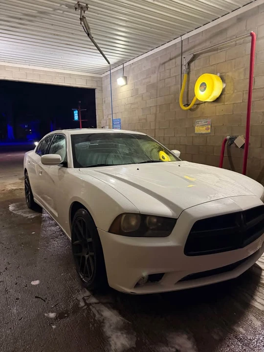 2012 Dodge Charger 7th Gen - Image 2 of 6