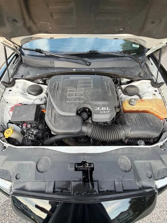 2012 Dodge Charger 7th Gen - Image 6 of 10