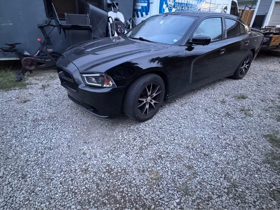 2012 Dodge Charger 7th Gen - Image 3 of 4
