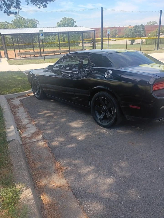 2012 Dodge Challenger 3rd Gen - Image 6 of 10