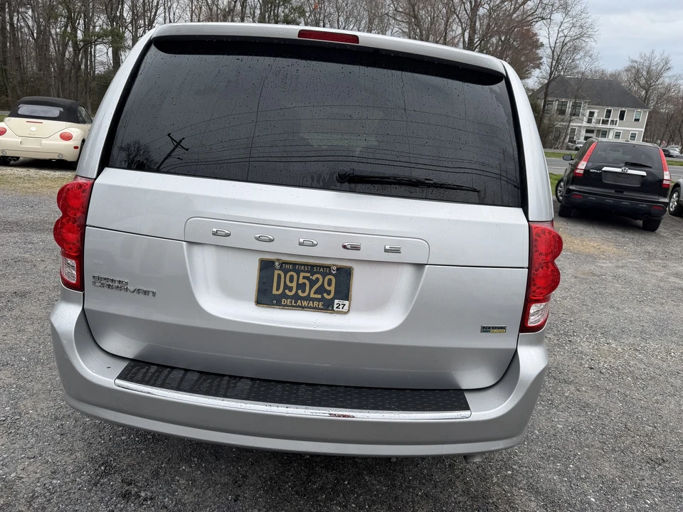 2012 Dodge Caravan - Image 17 of 21