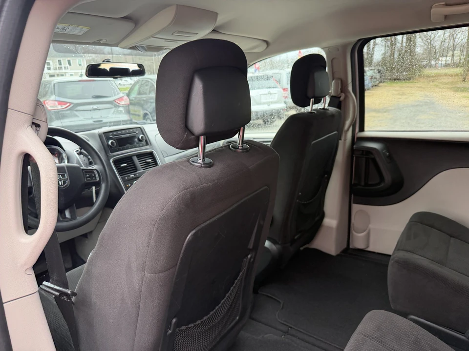 2012 Dodge Caravan - Image 5 of 21
