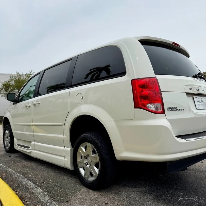 2012 Dodge Caravan - Image 15 of 21