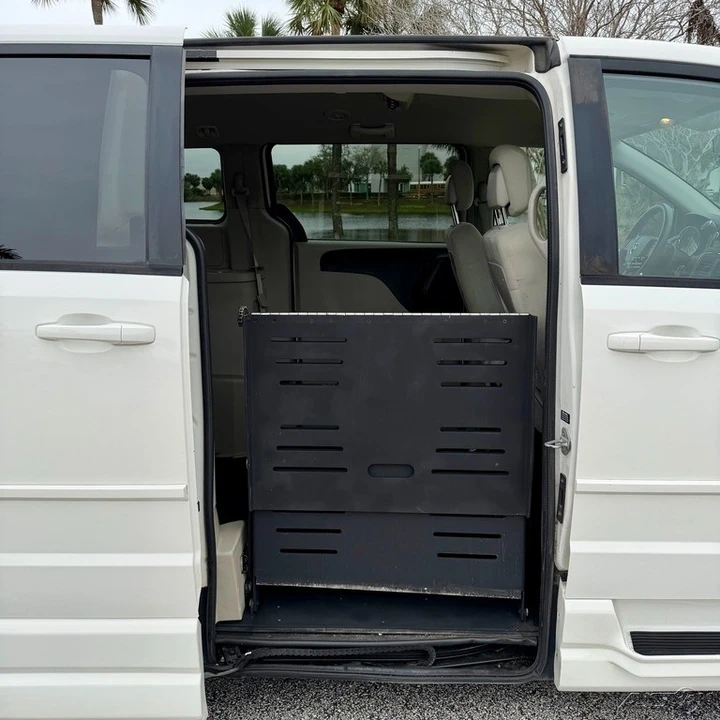 2012 Dodge Caravan - Image 21 of 21