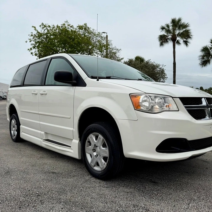 2012 Dodge Caravan - Image 8 of 21