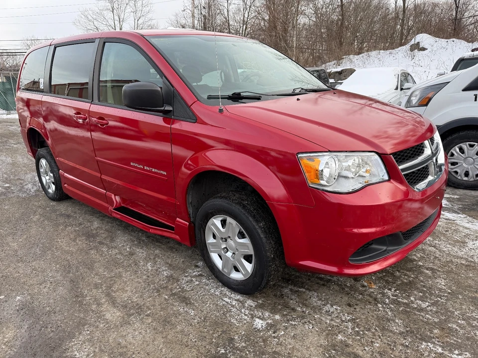 2012 Dodge Caravan - Image 7 of 20