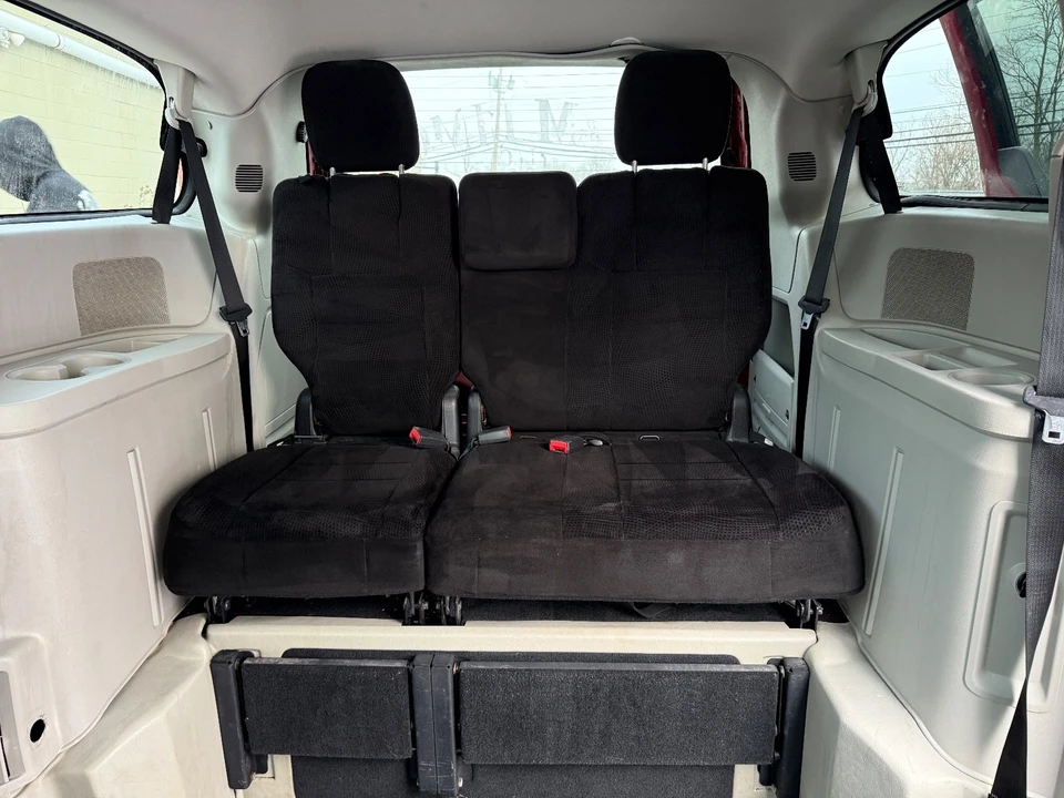 2012 Dodge Caravan - Image 18 of 20