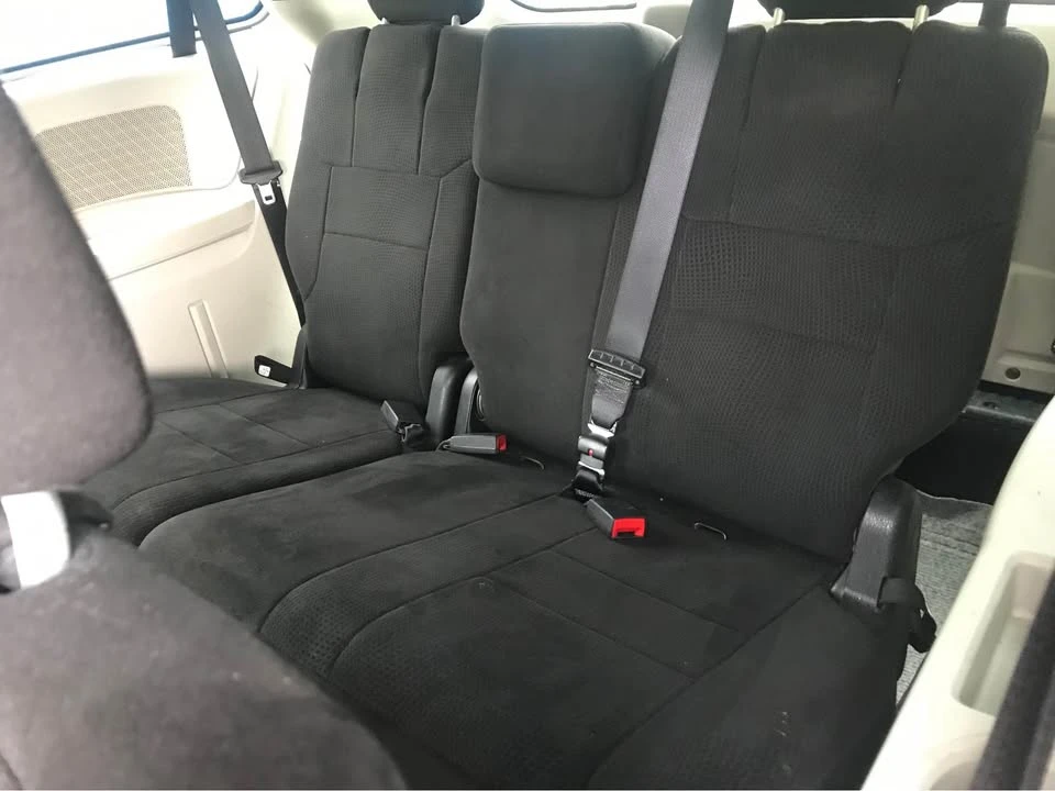 2012 Dodge Caravan - Image 7 of 8