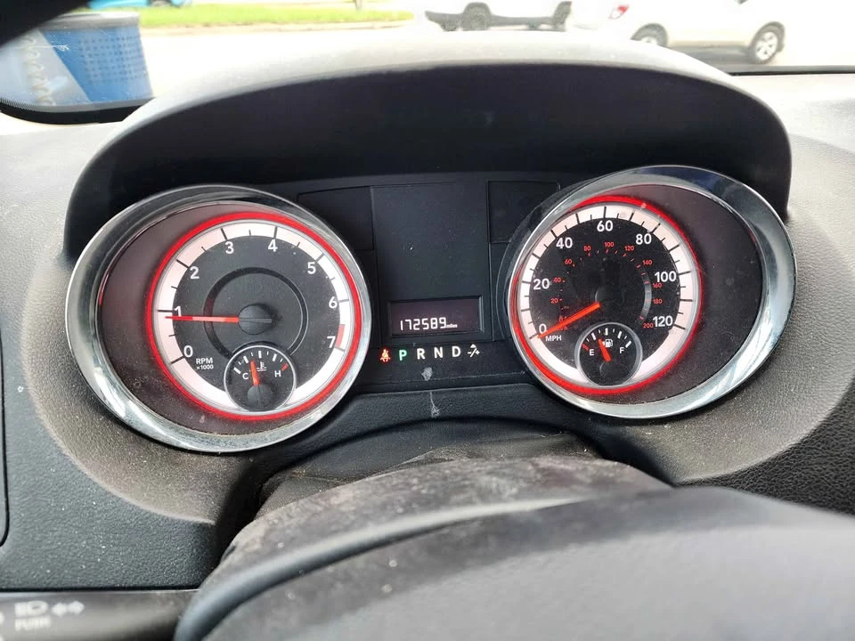 2012 Dodge Caravan - Image 7 of 17