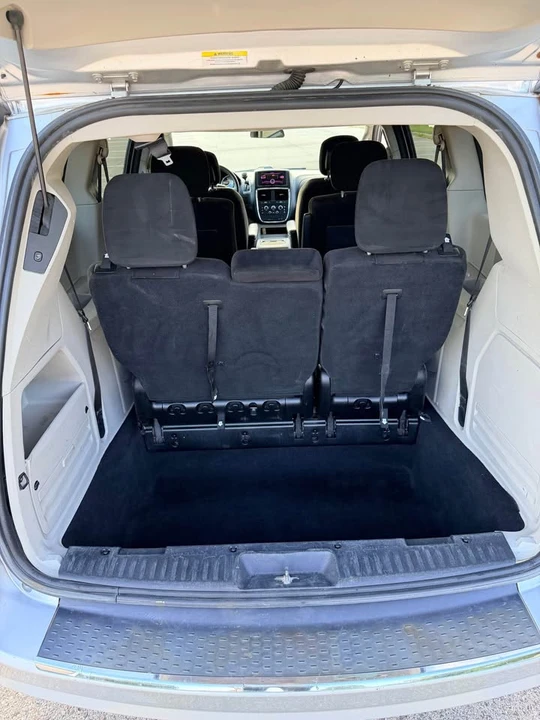 2012 Dodge Caravan - Image 9 of 16