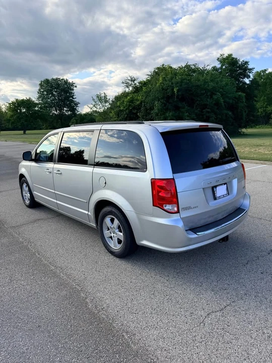 2012 Dodge Caravan - Image 7 of 16
