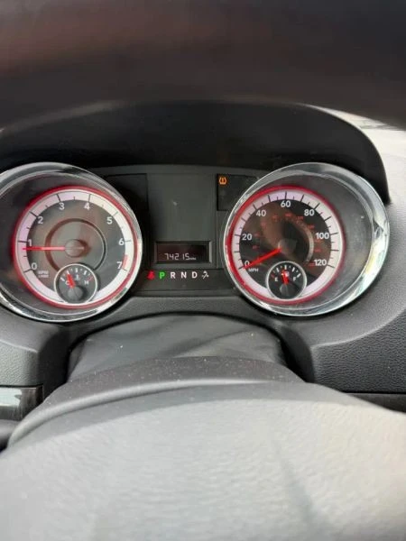 2012 Dodge Caravan - Image 6 of 10