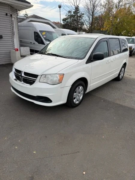 2012 Dodge Caravan - Image 2 of 10