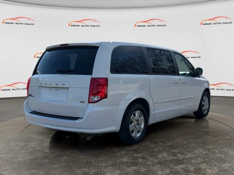 2012 Dodge Caravan - Image 8 of 12