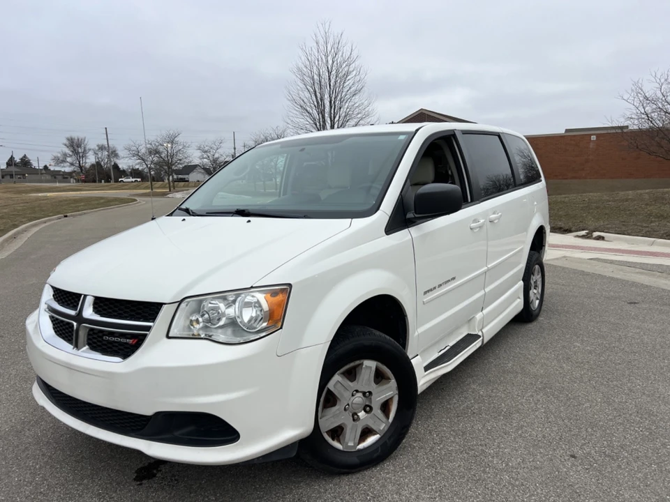 2012 Dodge Caravan - Image 6 of 21