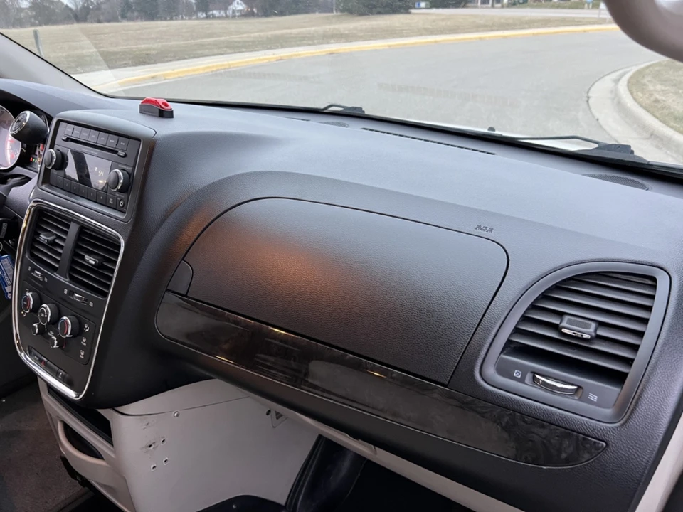 2012 Dodge Caravan - Image 18 of 21