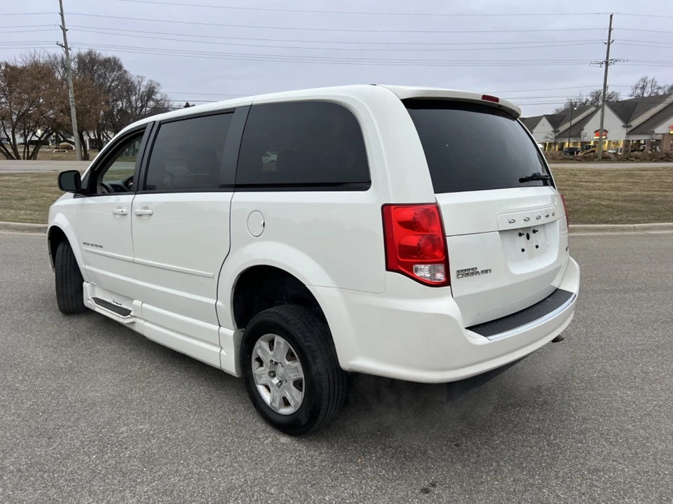 2012 Dodge Caravan - Image 8 of 21