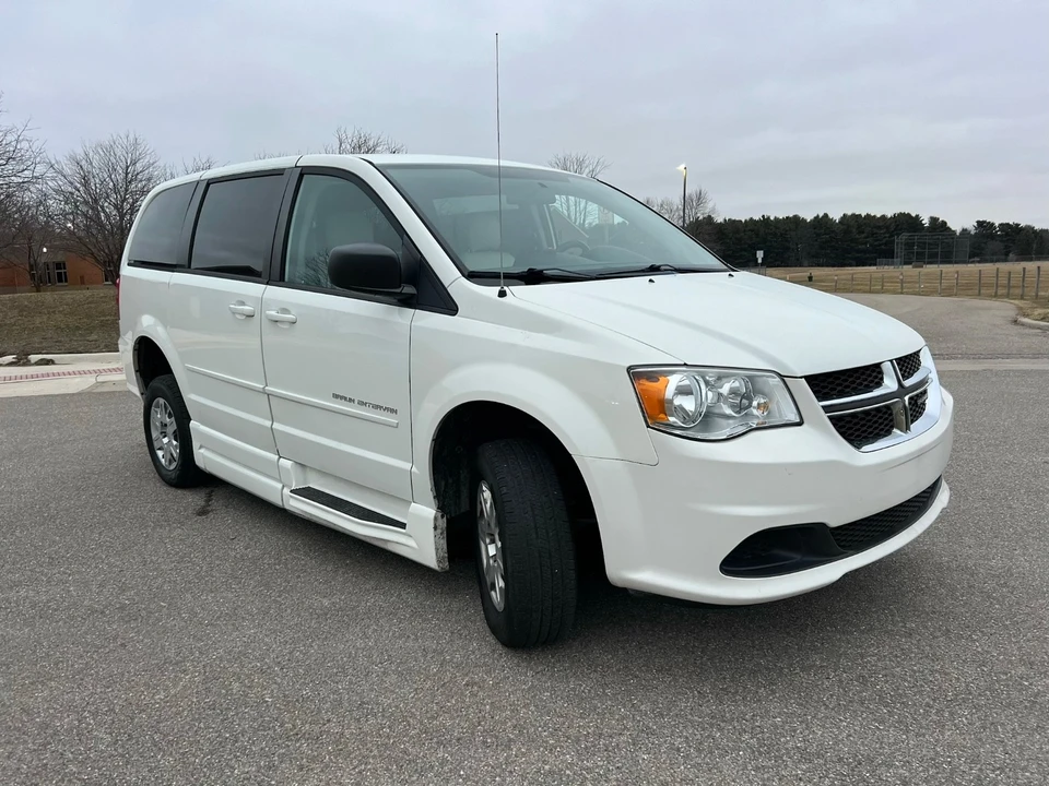 2012 Dodge Caravan - Image 4 of 21