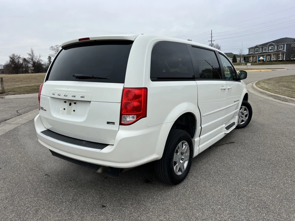 2012 Dodge Caravan - Image 10 of 21