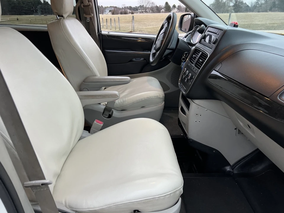 2012 Dodge Caravan - Image 17 of 21